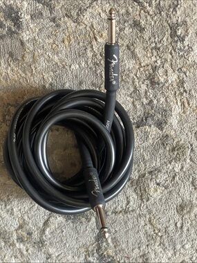 Fender Black Instrument Cable with Fender Logo